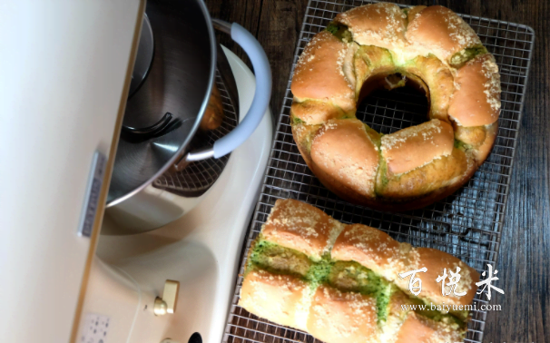 詳細(xì)步驟教你在家做面包,暄軟醇香久放不硬,比買的還好吃